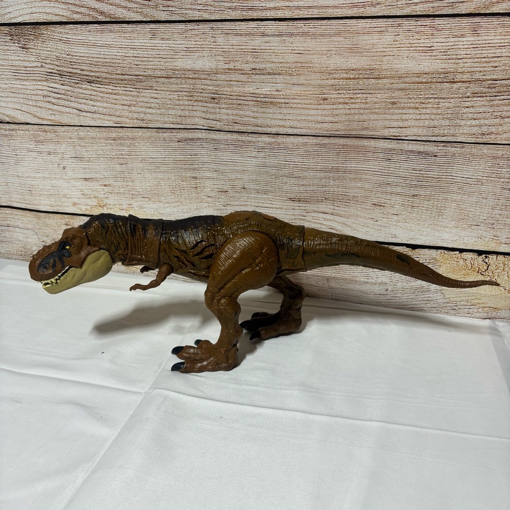 JURASSIC WORLD CAMP CRETACEOUS EXTREME DAMAGE TYRANNOSAURUS REX